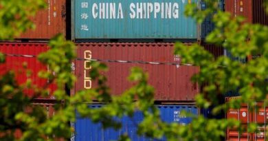 China and US plunge deeper into trade war