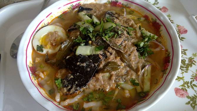 2 dead, several ill in Malaysia after eating laksa from stall in Kedah