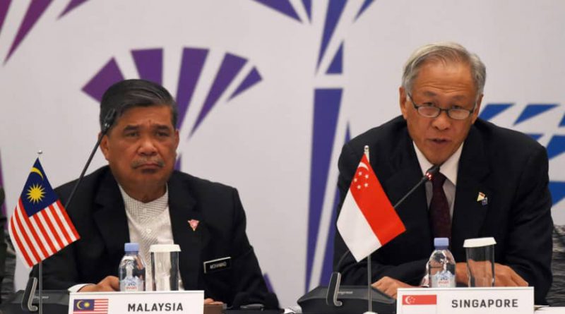 Malaysia says China and U.S. should not flex military muscle in South China Sea