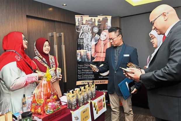 Johor to enlist women to make unique handicrafts