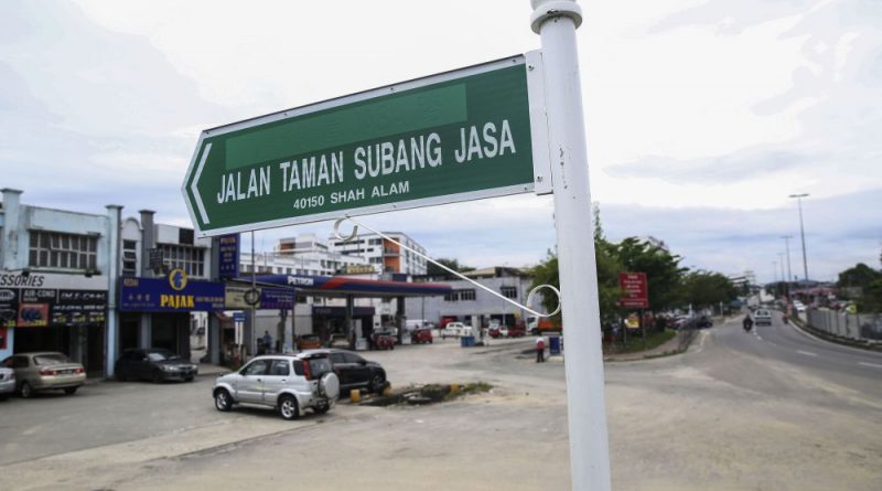 Shah Alam's dual-language signs defaced, council slammed for wasting money