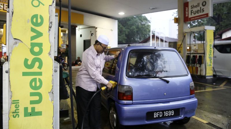 Govt to roll out targeted fuel subsidy in stages after March 2019, minister says