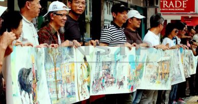 Over 30 renowned artists from Malaysia, China paint 90-foot art piece