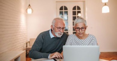 Older people, conservatives more likely to share fake news: study