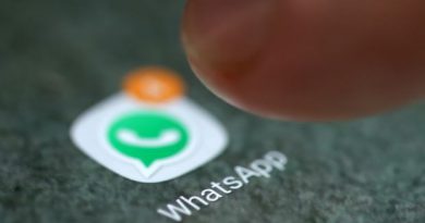 Facebook's WhatsApp limits text forwards to five recipients to curb rumours
