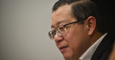 Lim Guan Eng mulls legal action after education credentials questioned