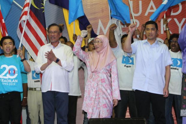 Anwar: Govt must raise awareness so people don't idolise robbers