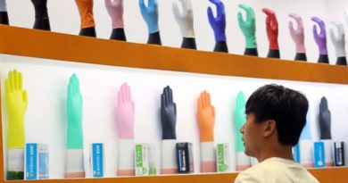 Malaysian rubber glove sector to gain from US-China trade war