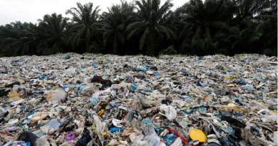 Malaysia, flooded with plastic waste, to send back some scrap to source