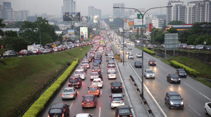 Raya exodus: Traffic flow increase but still smooth in major highways as at 10.30pm