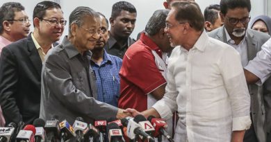 Report: Now, Dr M says won’t stay as PM beyond three years