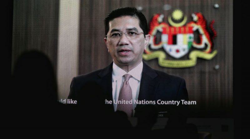 Azmin: Govt can save up to RM739m by cutting red tape