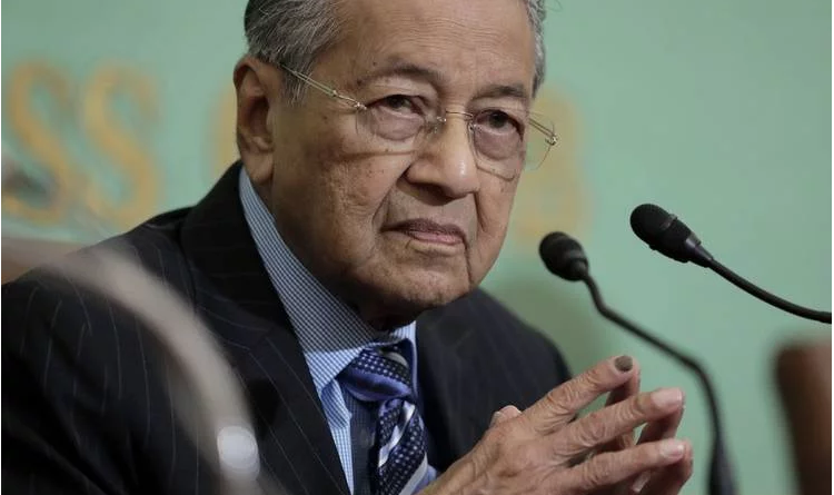 Historic, says Mahathir, after ‘Undi 18’ constitutional amendment receives bipartisan support