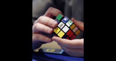 For the first time, AI solves Rubik's Cube with no human help