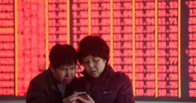 Asia stocks cautious on trade talks