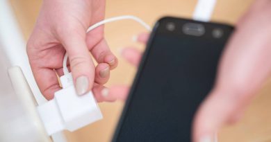 New US study warns generic phone chargers 'can cause burns or electrocutions'
