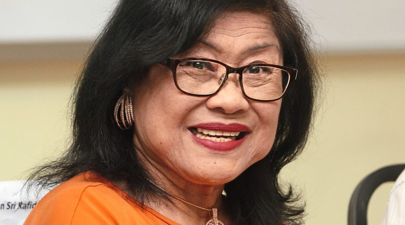 Rafidah: Don’t let one irrelevant foreigner divide us