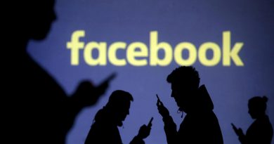 Facebook bans self-harm images in fight against suicide