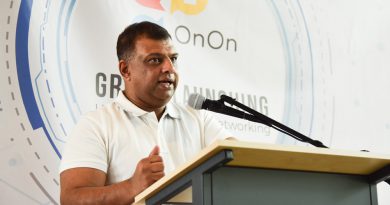 Tony Fernandes launches OnOn networking app, offers to become company’s adviser mid-speech