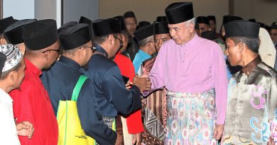 Sultan Nazrin: No place for politics in mosques