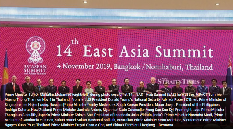 Dr Mahathir captivates international audience at Asean summit