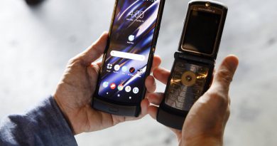 Motorola flips for its futuristic foldable phone