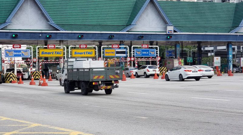 PH slammed for extending PLUS toll concession period