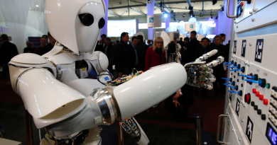 Robot analysts are better than humans at picking stocks, a new study found