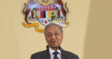 Dr M summoned to Istana Negara at 11am — report